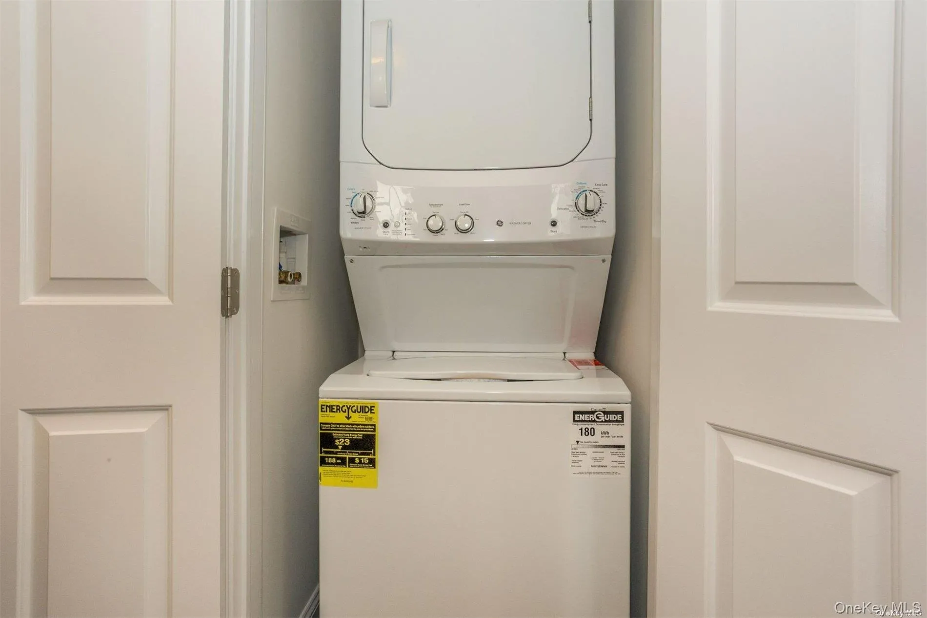 1046 New York Avenue, Huntington, NY, 1 Bedroom Bedrooms, 3 Rooms Rooms,1 BathroomBathrooms,Residential Lease,Idx,New York,0,919348 1046 New York Avenue, Huntington, NY, 1 Bedroom Bedrooms, 3 Rooms Rooms,1 BathroomBathrooms,Residential Lease,Idx,New York,0,919348