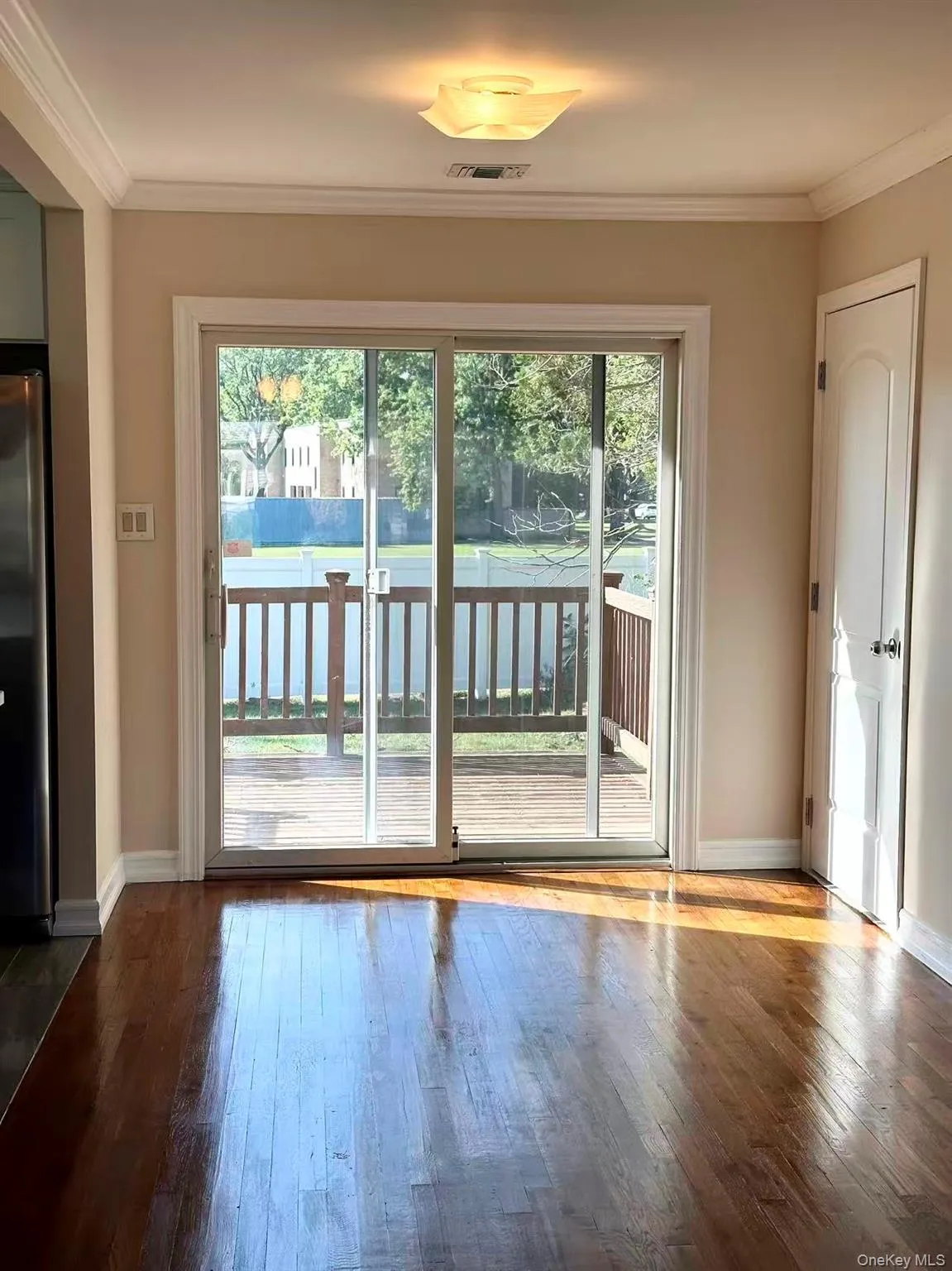 2 Radnor Court, Oyster Bay, NY, 3 Bedroom Bedrooms, 7 Room Rooms,3 BathroomBathrooms,Residential Lease,For Rent,Radnor,0,919352 2 Radnor Court, Oyster Bay, NY, 3 Bedroom Bedrooms, 7 Room Rooms,3 BathroomBathrooms,Residential Lease,For Rent,Radnor,0,919352