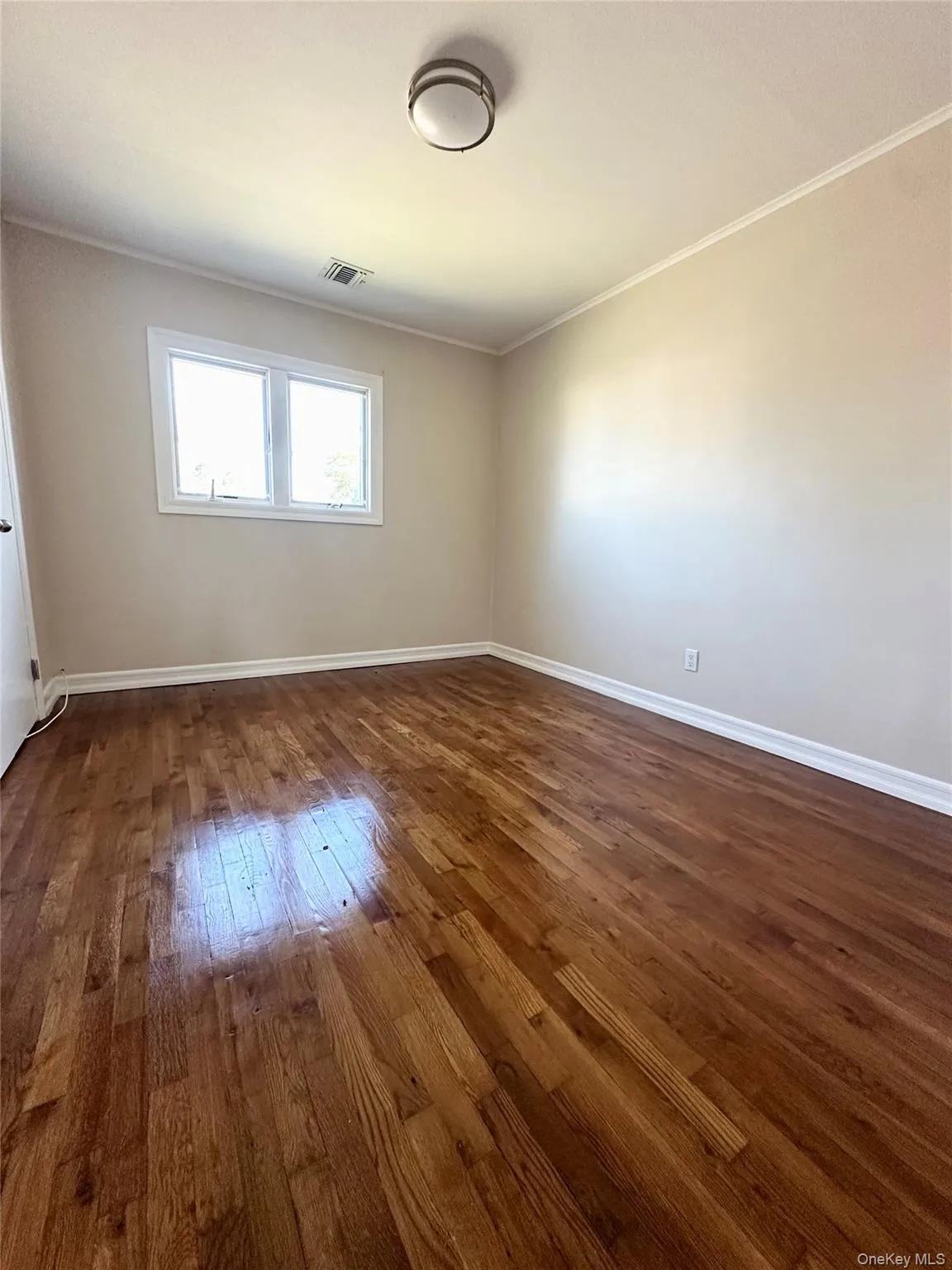 2 Radnor Court, Oyster Bay, NY, 3 Bedroom Bedrooms, 7 Room Rooms,3 BathroomBathrooms,Residential Lease,For Rent,Radnor,0,919352 2 Radnor Court, Oyster Bay, NY, 3 Bedroom Bedrooms, 7 Room Rooms,3 BathroomBathrooms,Residential Lease,For Rent,Radnor,0,919352