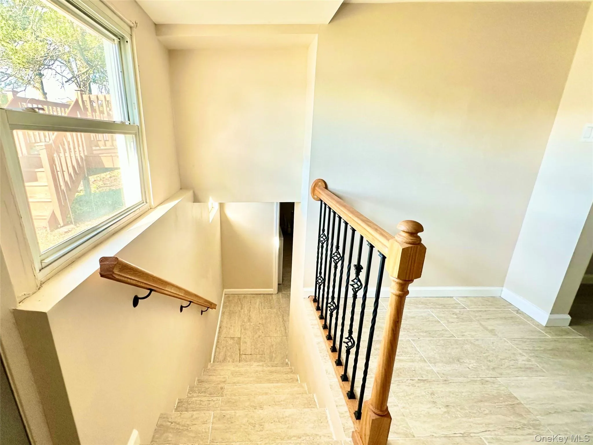 2 Radnor Court, Oyster Bay, NY, 3 Bedroom Bedrooms, 7 Room Rooms,3 BathroomBathrooms,Residential Lease,For Rent,Radnor,0,919352 2 Radnor Court, Oyster Bay, NY, 3 Bedroom Bedrooms, 7 Room Rooms,3 BathroomBathrooms,Residential Lease,For Rent,Radnor,0,919352