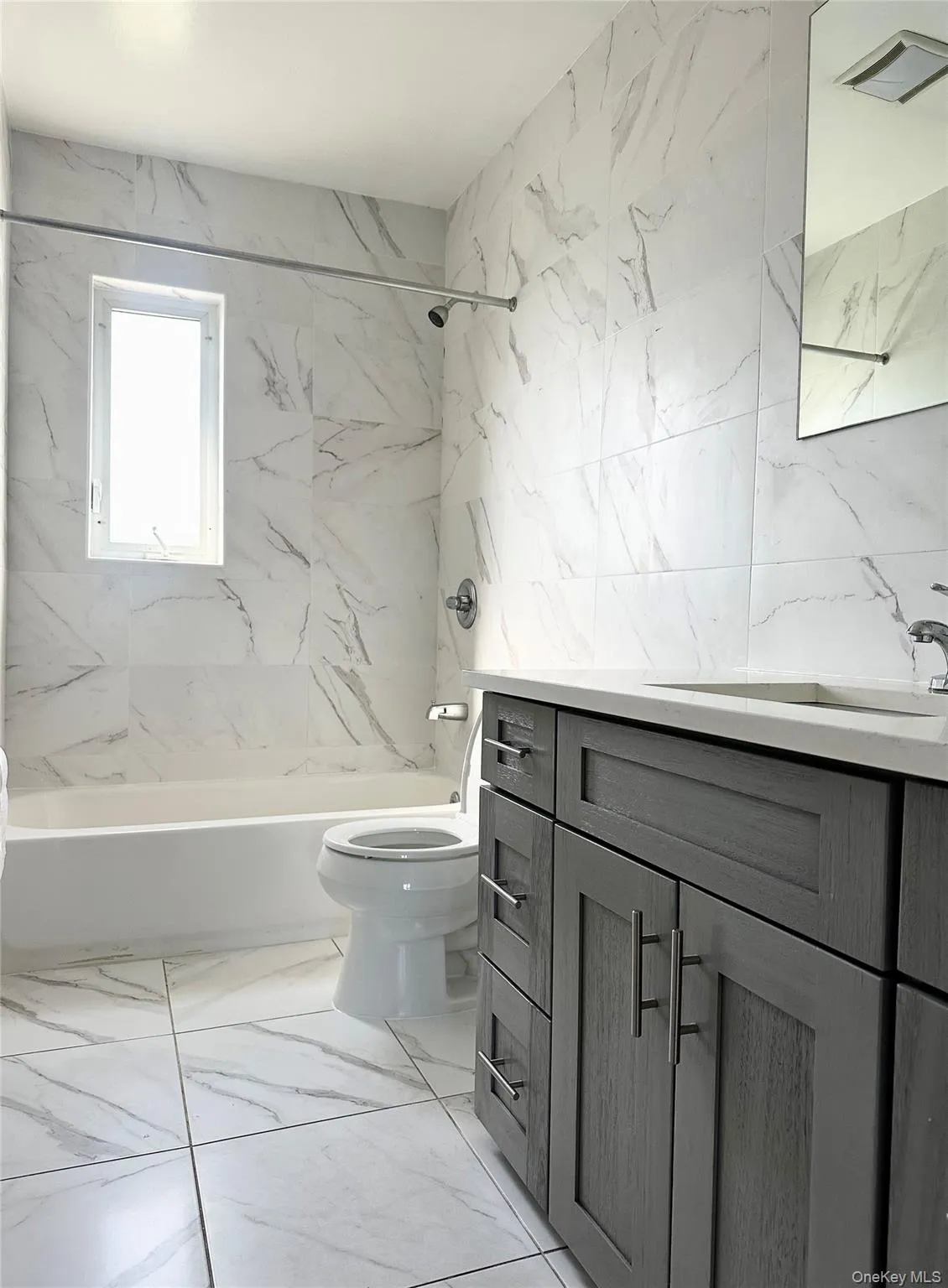 2 Radnor Court, Oyster Bay, NY, 3 Bedroom Bedrooms, 7 Room Rooms,3 BathroomBathrooms,Residential Lease,For Rent,Radnor,0,919352 2 Radnor Court, Oyster Bay, NY, 3 Bedroom Bedrooms, 7 Room Rooms,3 BathroomBathrooms,Residential Lease,For Rent,Radnor,0,919352