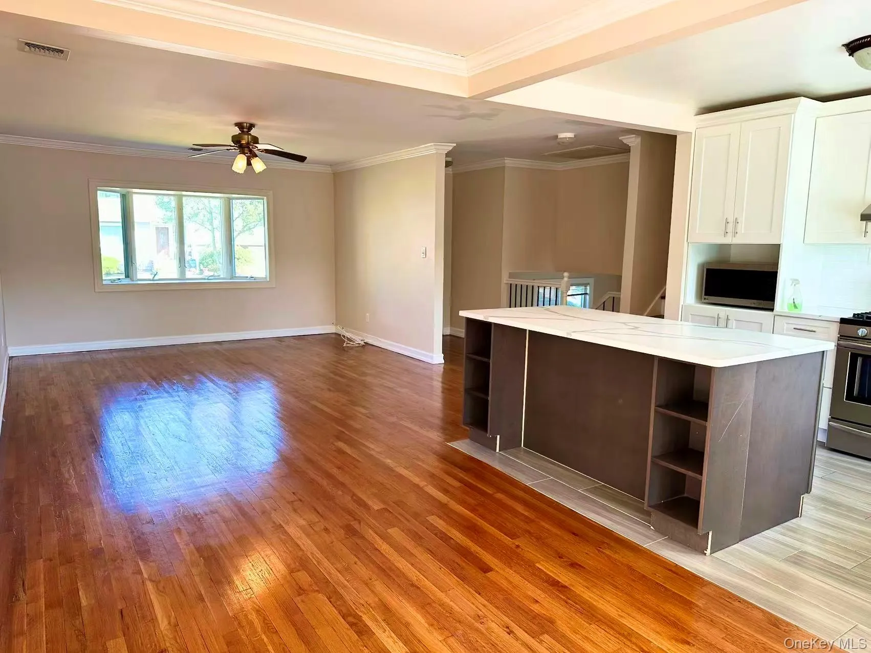 2 Radnor Court, Oyster Bay, NY, 3 Bedroom Bedrooms, 7 Room Rooms,3 BathroomBathrooms,Residential Lease,For Rent,Radnor,0,919352 2 Radnor Court, Oyster Bay, NY, 3 Bedroom Bedrooms, 7 Room Rooms,3 BathroomBathrooms,Residential Lease,For Rent,Radnor,0,919352