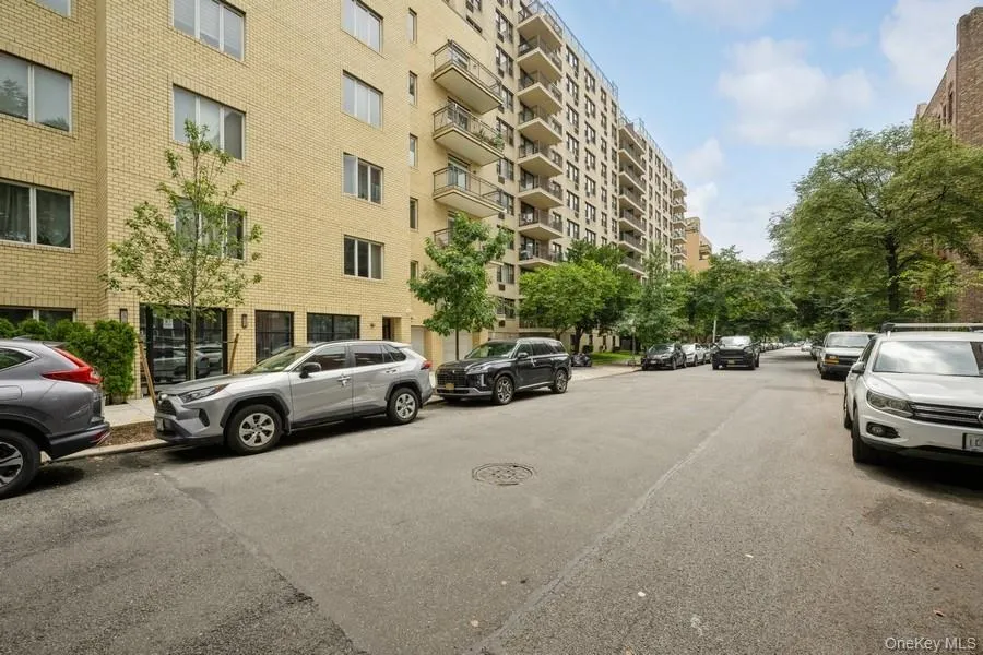 View of apartment building / complex View of apartment building / complex