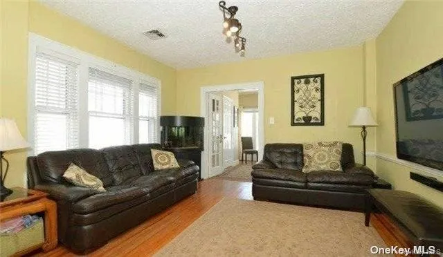 31 Highland Court, Huntington, NY, 3 Bedrooms Bedrooms, 7 Rooms Rooms,1 BathroomBathrooms,Residential Lease,Idx,Highland,0,919551 31 Highland Court, Huntington, NY, 3 Bedrooms Bedrooms, 7 Rooms Rooms,1 BathroomBathrooms,Residential Lease,Idx,Highland,0,919551