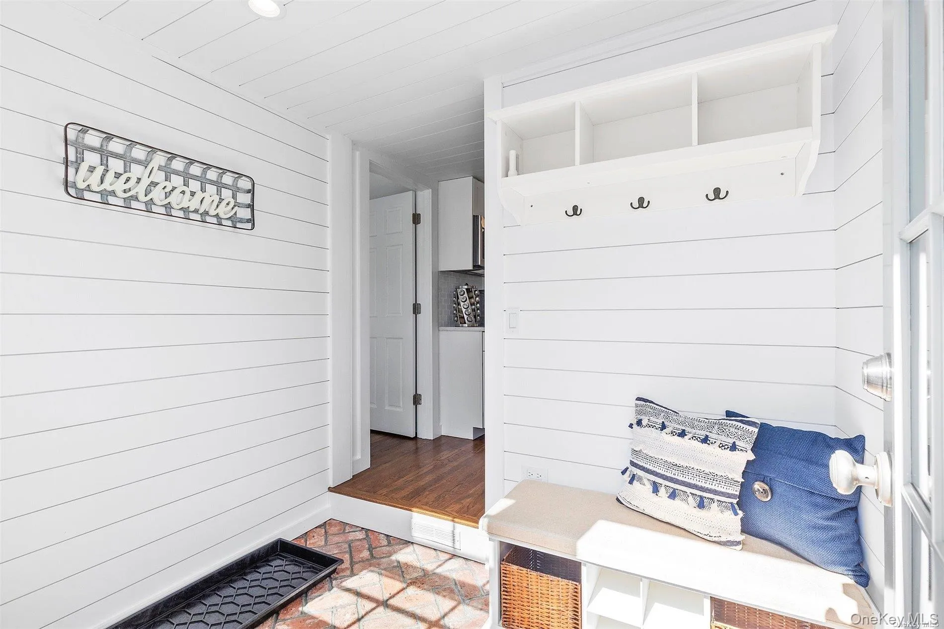 14 Carter Lane, Southampton, NY, 2 Bedrooms Bedrooms, 7 Rooms Rooms,1 BathroomBathrooms,Residential Lease,Idx,Carter,0,919872 14 Carter Lane, Southampton, NY, 2 Bedrooms Bedrooms, 7 Rooms Rooms,1 BathroomBathrooms,Residential Lease,Idx,Carter,0,919872