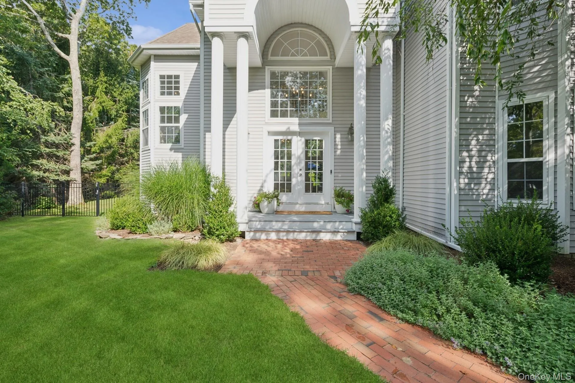 Entrance to property Entrance to property
