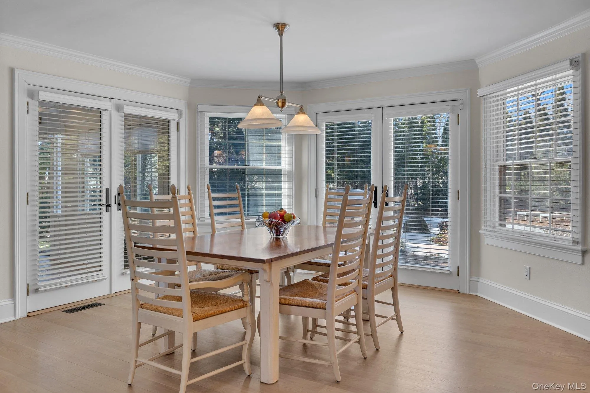 18 Landing Lane, Southampton, NY, 5 Bedrooms Bedrooms, 10 Rooms Rooms,3 BathroomsBathrooms,Residential,For Rent,Landing,0,920027 18 Landing Lane, Southampton, NY, 5 Bedrooms Bedrooms, 10 Rooms Rooms,3 BathroomsBathrooms,Residential,For Rent,Landing,0,920027