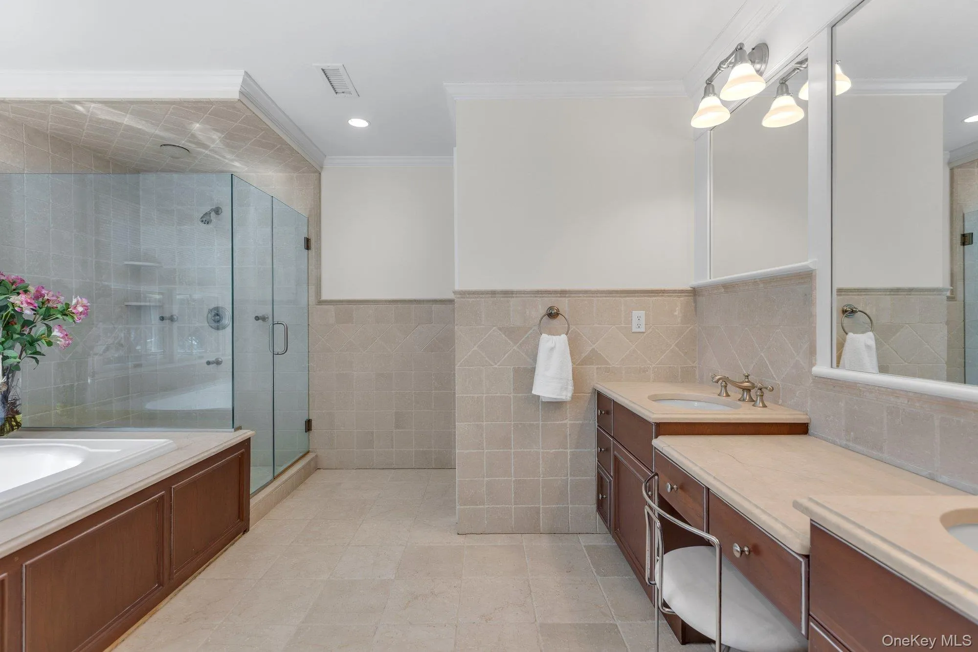 18 Landing Lane, Southampton, NY, 5 Bedrooms Bedrooms, 10 Rooms Rooms,3 BathroomsBathrooms,Residential,For Rent,Landing,0,920027 18 Landing Lane, Southampton, NY, 5 Bedrooms Bedrooms, 10 Rooms Rooms,3 BathroomsBathrooms,Residential,For Rent,Landing,0,920027