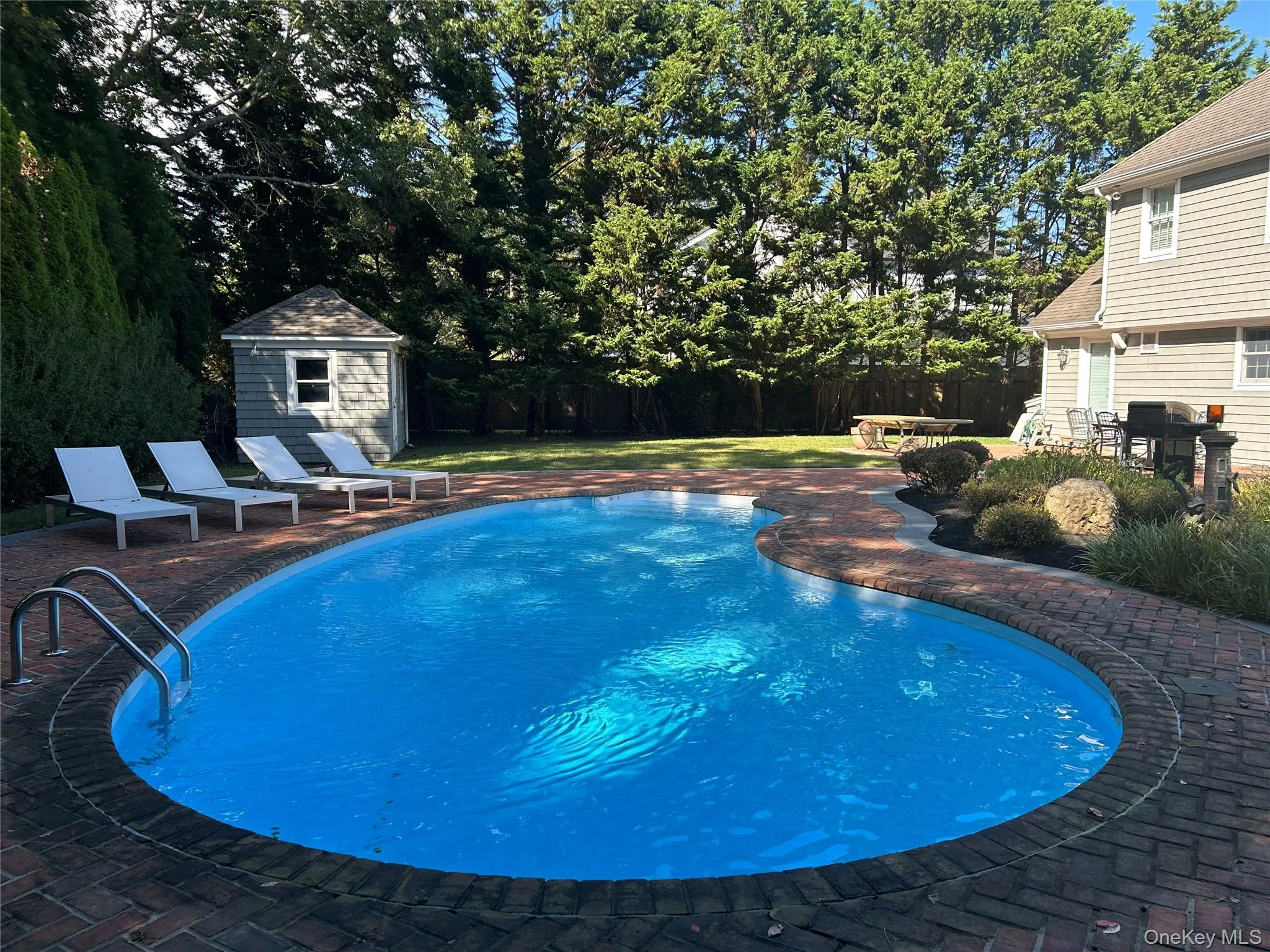 18 Landing Lane, Southampton, NY, 5 Bedrooms Bedrooms, 10 Rooms Rooms,3 BathroomsBathrooms,Residential,For Rent,Landing,0,920027 18 Landing Lane, Southampton, NY, 5 Bedrooms Bedrooms, 10 Rooms Rooms,3 BathroomsBathrooms,Residential,For Rent,Landing,0,920027