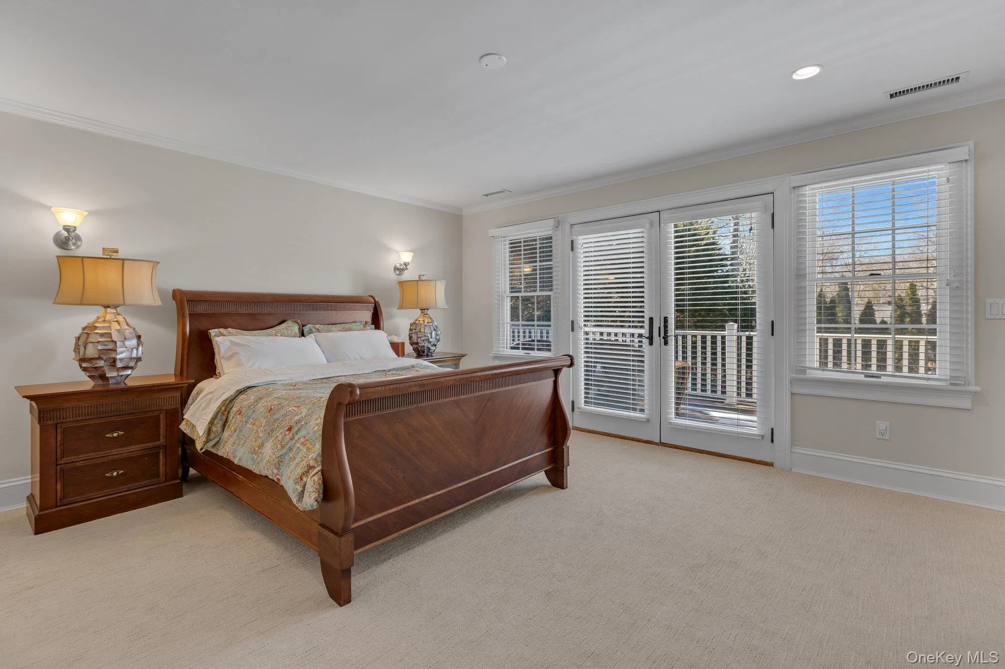18 Landing Lane, Southampton, NY, 5 Bedrooms Bedrooms, 10 Rooms Rooms,3 BathroomsBathrooms,Residential,For Rent,Landing,0,920027 18 Landing Lane, Southampton, NY, 5 Bedrooms Bedrooms, 10 Rooms Rooms,3 BathroomsBathrooms,Residential,For Rent,Landing,0,920027