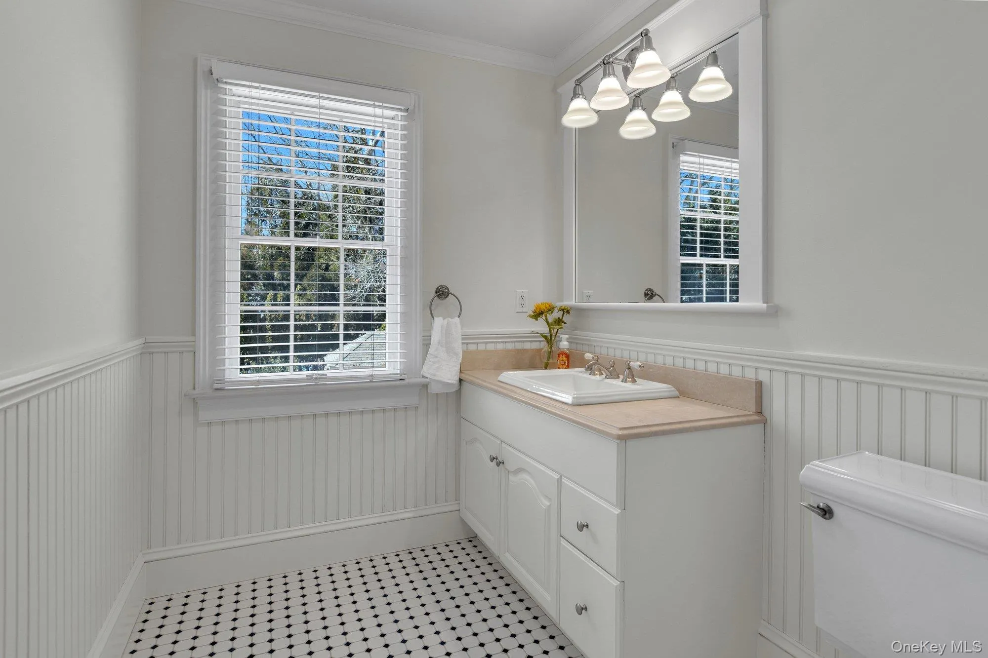 18 Landing Lane, Southampton, NY, 5 Bedrooms Bedrooms, 10 Rooms Rooms,3 BathroomsBathrooms,Residential,For Rent,Landing,0,920027 18 Landing Lane, Southampton, NY, 5 Bedrooms Bedrooms, 10 Rooms Rooms,3 BathroomsBathrooms,Residential,For Rent,Landing,0,920027