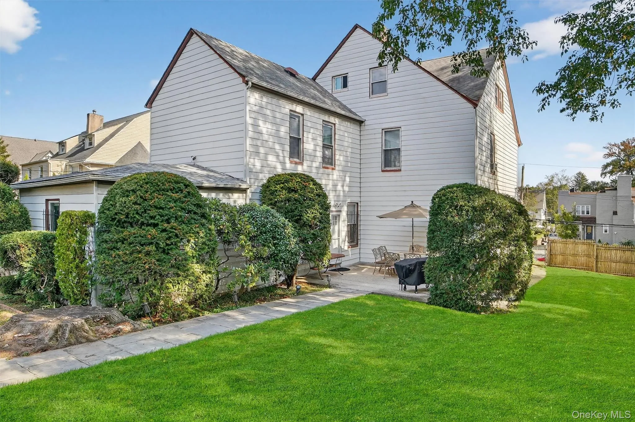 Patio leading to Driveway Patio leading to Driveway