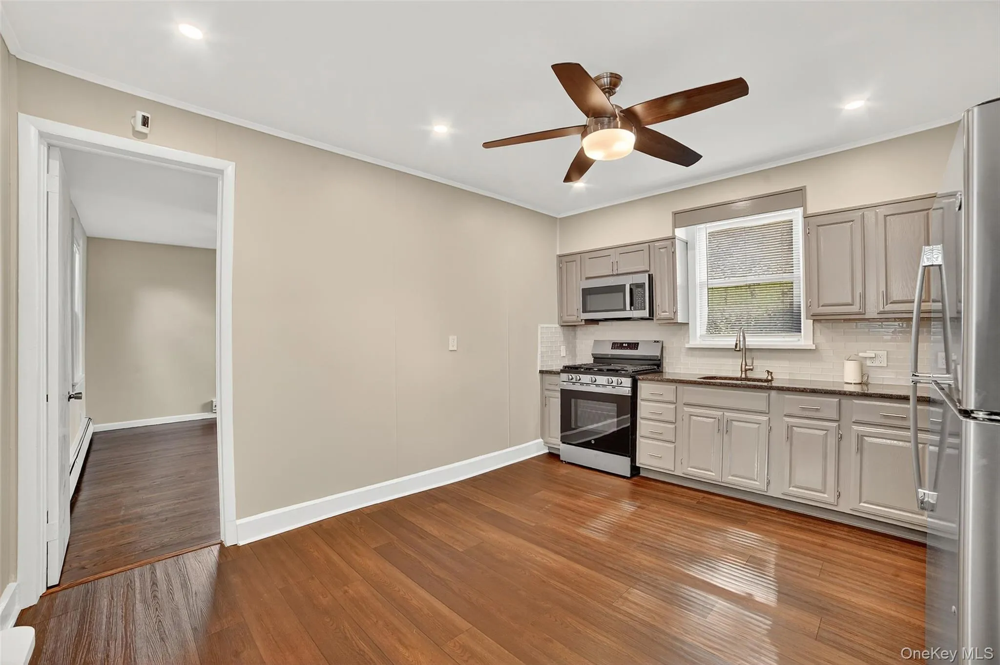 81 Woodland Avenue, New Rochelle, NY, 3 Bedrooms Bedrooms, 6 Rooms Rooms,2 BathroomsBathrooms,Residential Lease,Idx,Woodland,0,920157 81 Woodland Avenue, New Rochelle, NY, 3 Bedrooms Bedrooms, 6 Rooms Rooms,2 BathroomsBathrooms,Residential Lease,Idx,Woodland,0,920157