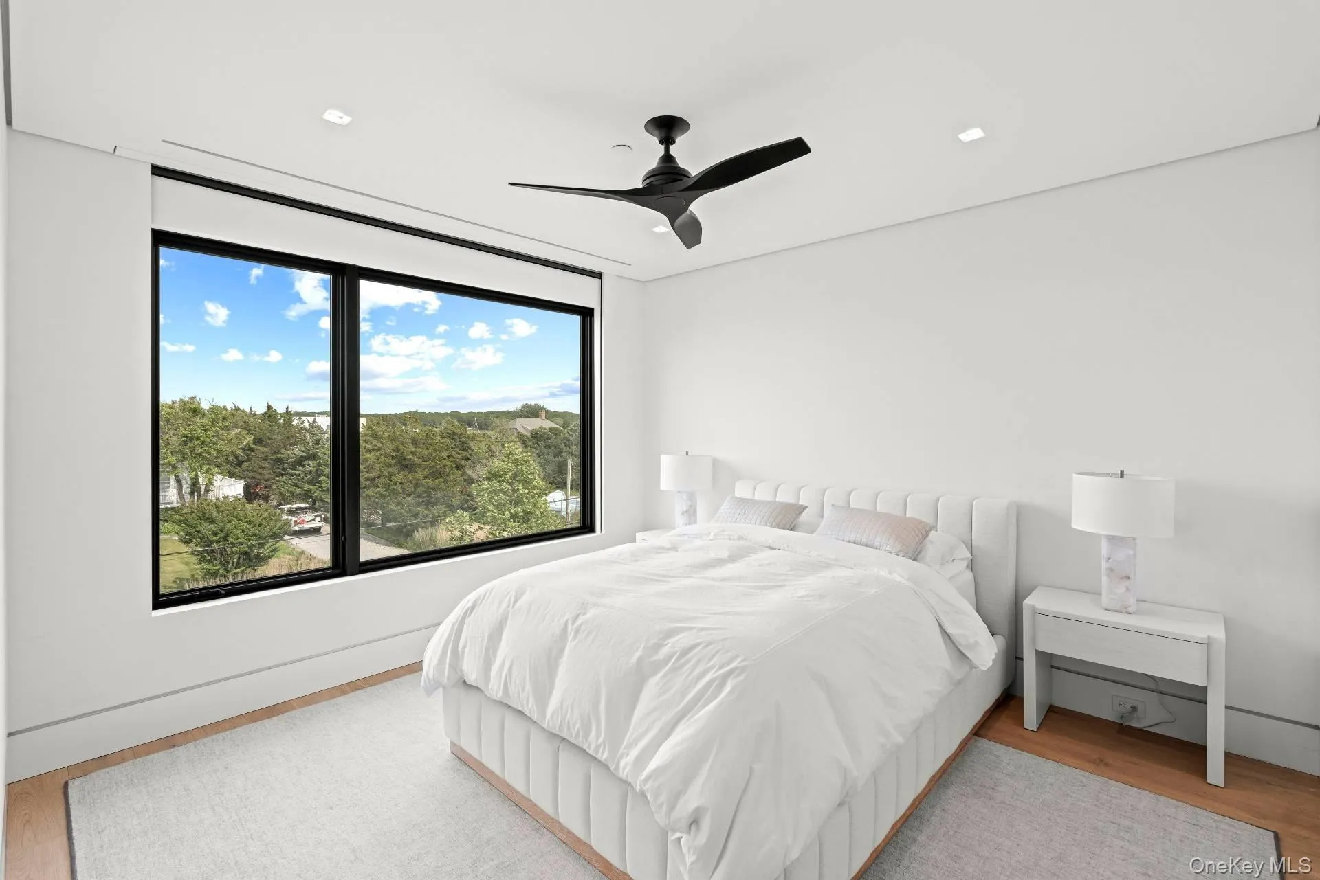 1 of 4 Guest beds 1 of 4 Guest beds