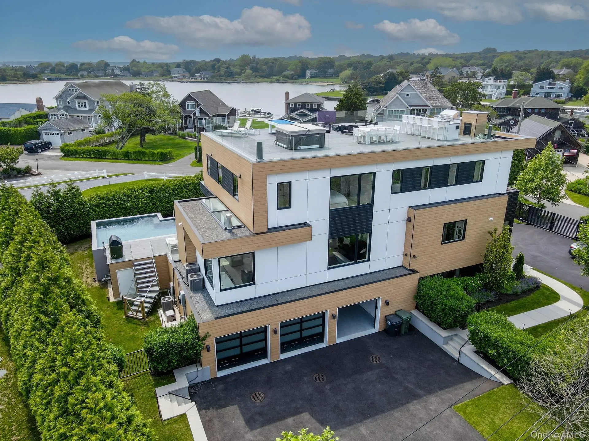 Rare one of a Kind Modern! Rare one of a Kind Modern!