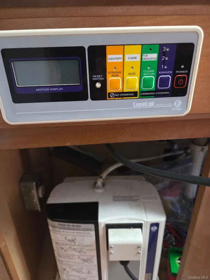 Kangen Water Machine indicator for different levels of water usage. Kangen Water Machine indicator for different levels of water usage.