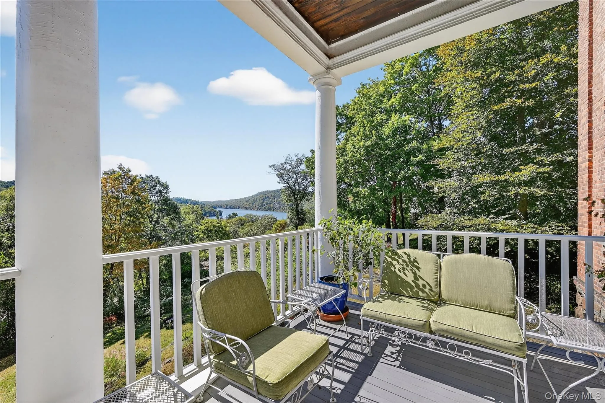 Enjoy morning coffee, an evening glass of wine, the porch views are stunning. Enjoy morning coffee, an evening glass of wine, the porch views are stunning.