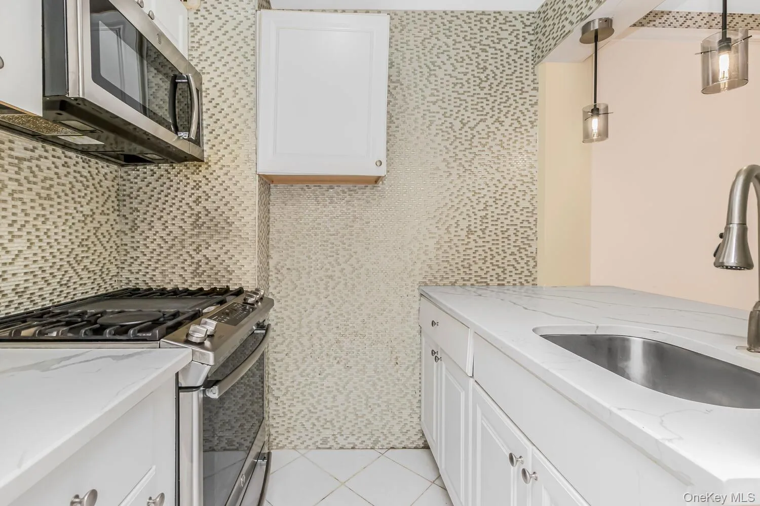 4315 Webster Avenue, New York, NY, 1 Bedroom Bedrooms, 3 Rooms Rooms,1 BathroomBathrooms,Residential,For Rent,Webster,0,920420 4315 Webster Avenue, New York, NY, 1 Bedroom Bedrooms, 3 Rooms Rooms,1 BathroomBathrooms,Residential,For Rent,Webster,0,920420