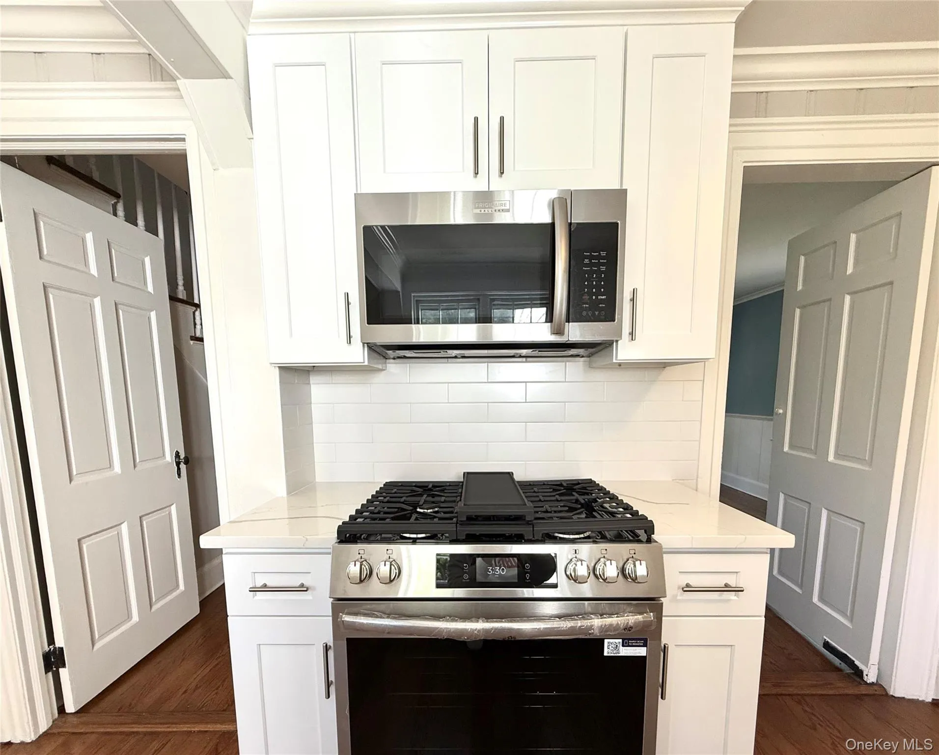 35 La Rue Drive, Huntington, NY, 3 Bedrooms Bedrooms, 7 Rooms Rooms,2 BathroomsBathrooms,Residential Lease,Idx,La Rue,0,920511 35 La Rue Drive, Huntington, NY, 3 Bedrooms Bedrooms, 7 Rooms Rooms,2 BathroomsBathrooms,Residential Lease,Idx,La Rue,0,920511