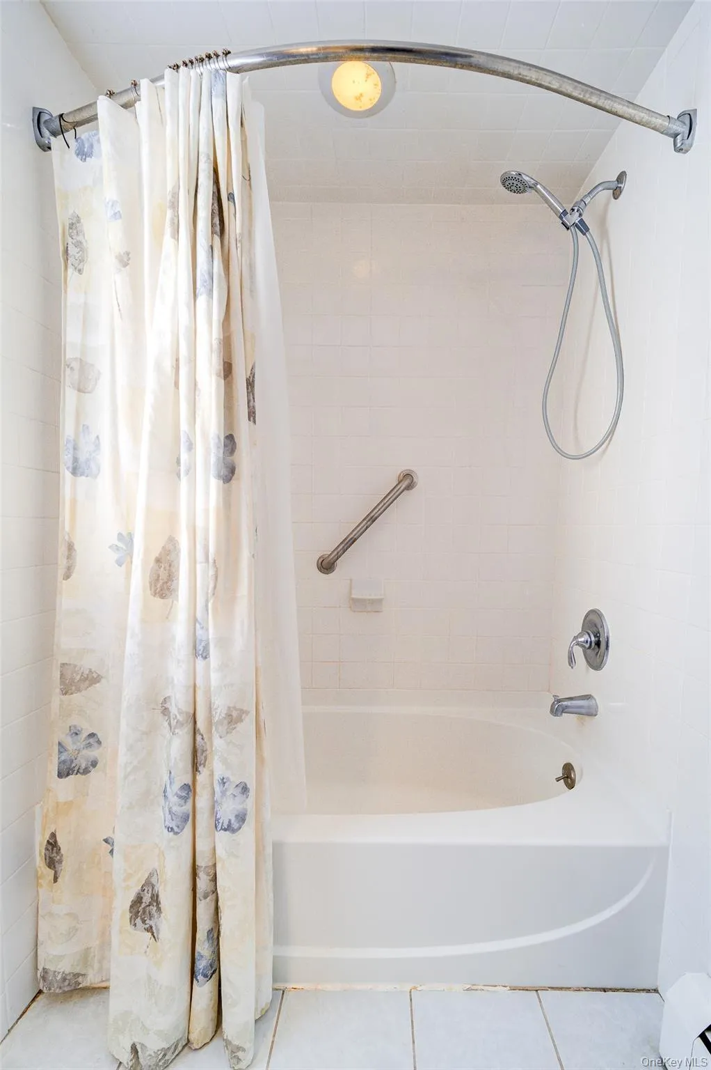 16 JMD Drive, Blooming Grove, NY, 2 Bedrooms Bedrooms, 5 Rooms Rooms,2 BathroomsBathrooms,Residential Lease,For Rent,JMD,0,920554 16 JMD Drive, Blooming Grove, NY, 2 Bedrooms Bedrooms, 5 Rooms Rooms,2 BathroomsBathrooms,Residential Lease,For Rent,JMD,0,920554