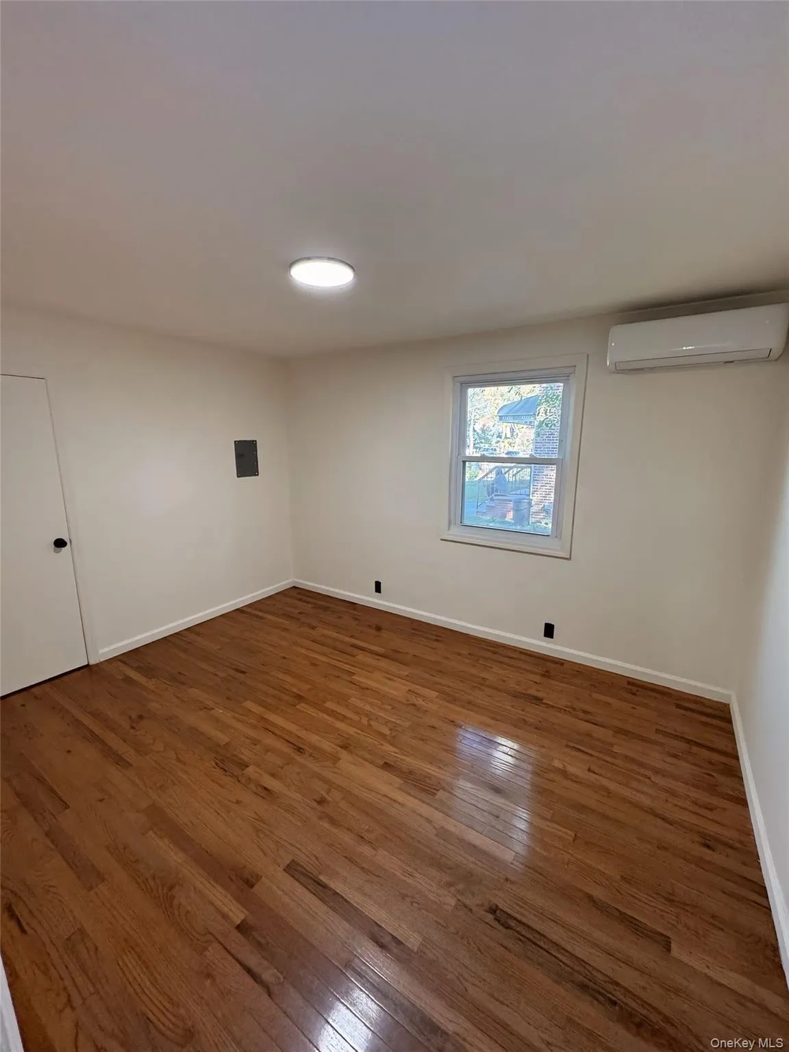 17716 Leslie Road, New York, NY, 2 Bedrooms Bedrooms, 5 Rooms Rooms,1 BathroomBathrooms,Residential Lease,Idx,Leslie,0,921071 17716 Leslie Road, New York, NY, 2 Bedrooms Bedrooms, 5 Rooms Rooms,1 BathroomBathrooms,Residential Lease,Idx,Leslie,0,921071