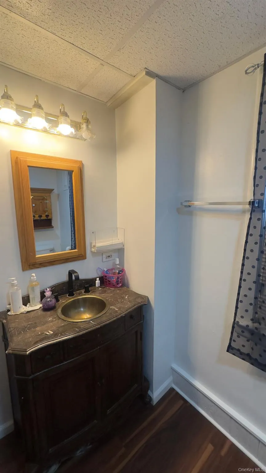 35 Youngs Hill Road, Liberty, NY, 4 Bedrooms Bedrooms, 9 Rooms Rooms,2 BathroomsBathrooms,Residential,For Rent,Youngs Hill,0,921106 35 Youngs Hill Road, Liberty, NY, 4 Bedrooms Bedrooms, 9 Rooms Rooms,2 BathroomsBathrooms,Residential,For Rent,Youngs Hill,0,921106
