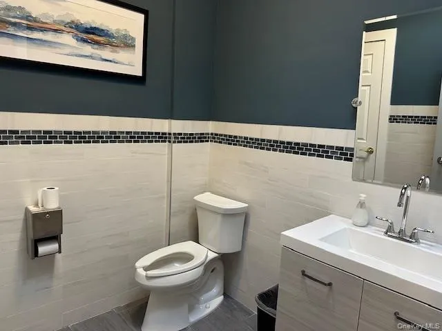 Lady's Bathroom. Lady's Bathroom.