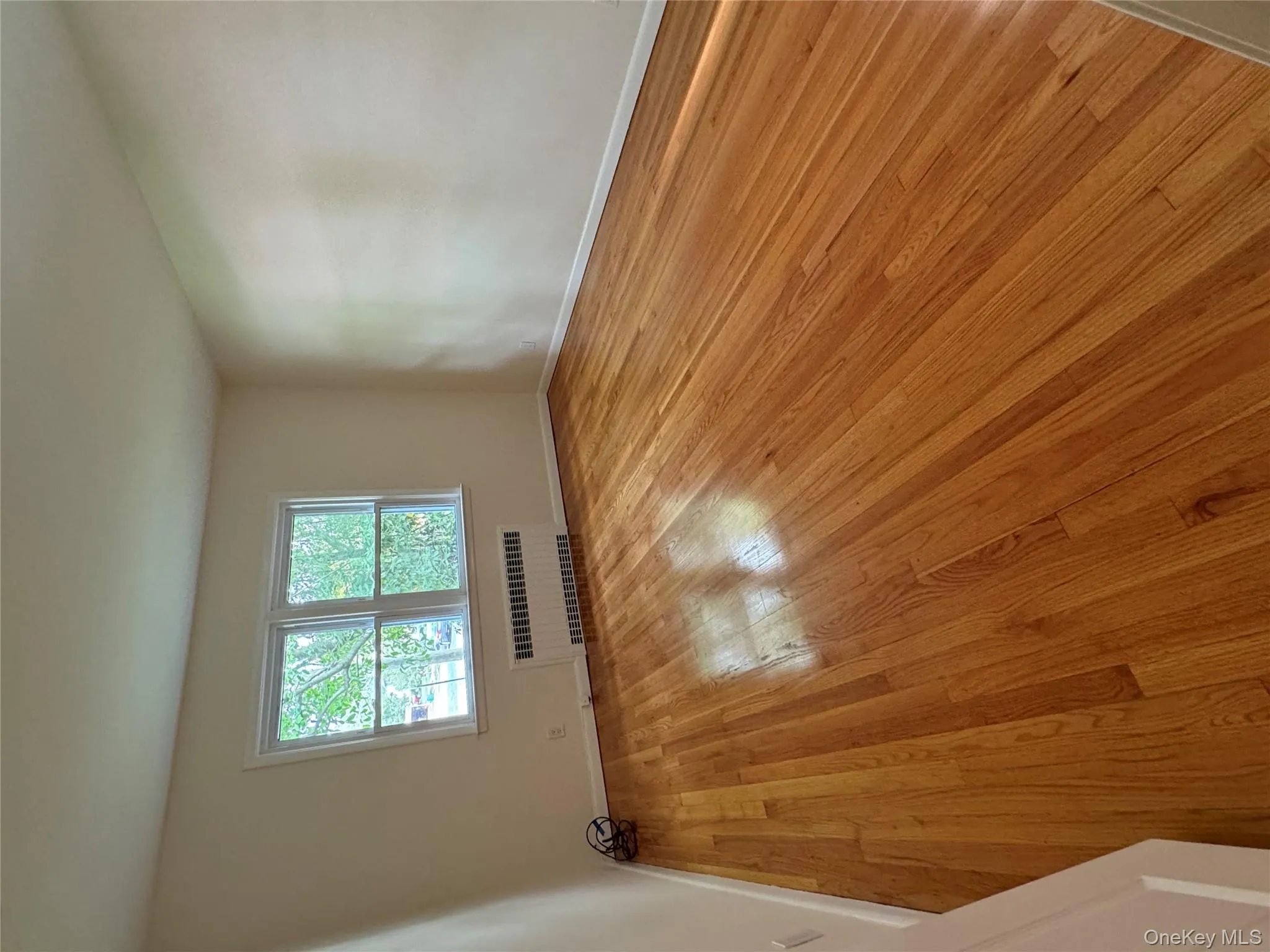 6 Highland Terrace, North Hempstead, NY, 3 Bedrooms Bedrooms, 6 Rooms Rooms,3 BathroomsBathrooms,Residential Lease,For Rent,Highland,0,921212 6 Highland Terrace, North Hempstead, NY, 3 Bedrooms Bedrooms, 6 Rooms Rooms,3 BathroomsBathrooms,Residential Lease,For Rent,Highland,0,921212