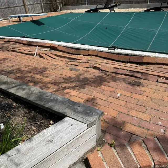 19 Dumond Place, Brookhaven, NY, 4 Bedrooms Bedrooms, 9 Rooms Rooms,2 BathroomsBathrooms,Residential,For Rent,Dumond,0,921372 19 Dumond Place, Brookhaven, NY, 4 Bedrooms Bedrooms, 9 Rooms Rooms,2 BathroomsBathrooms,Residential,For Rent,Dumond,0,921372