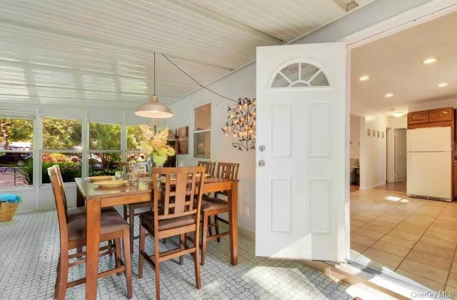 430 Grove Road, Southold, NY, 3 Bedrooms Bedrooms, 6 Rooms Rooms,1 BathroomBathrooms,Residential,For Rent,Grove,0,921579 430 Grove Road, Southold, NY, 3 Bedrooms Bedrooms, 6 Rooms Rooms,1 BathroomBathrooms,Residential,For Rent,Grove,0,921579