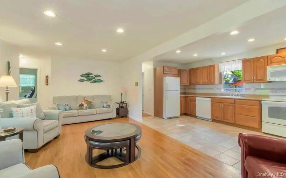 430 Grove Road, Southold, NY, 3 Bedrooms Bedrooms, 6 Rooms Rooms,1 BathroomBathrooms,Residential,For Rent,Grove,0,921579 430 Grove Road, Southold, NY, 3 Bedrooms Bedrooms, 6 Rooms Rooms,1 BathroomBathrooms,Residential,For Rent,Grove,0,921579