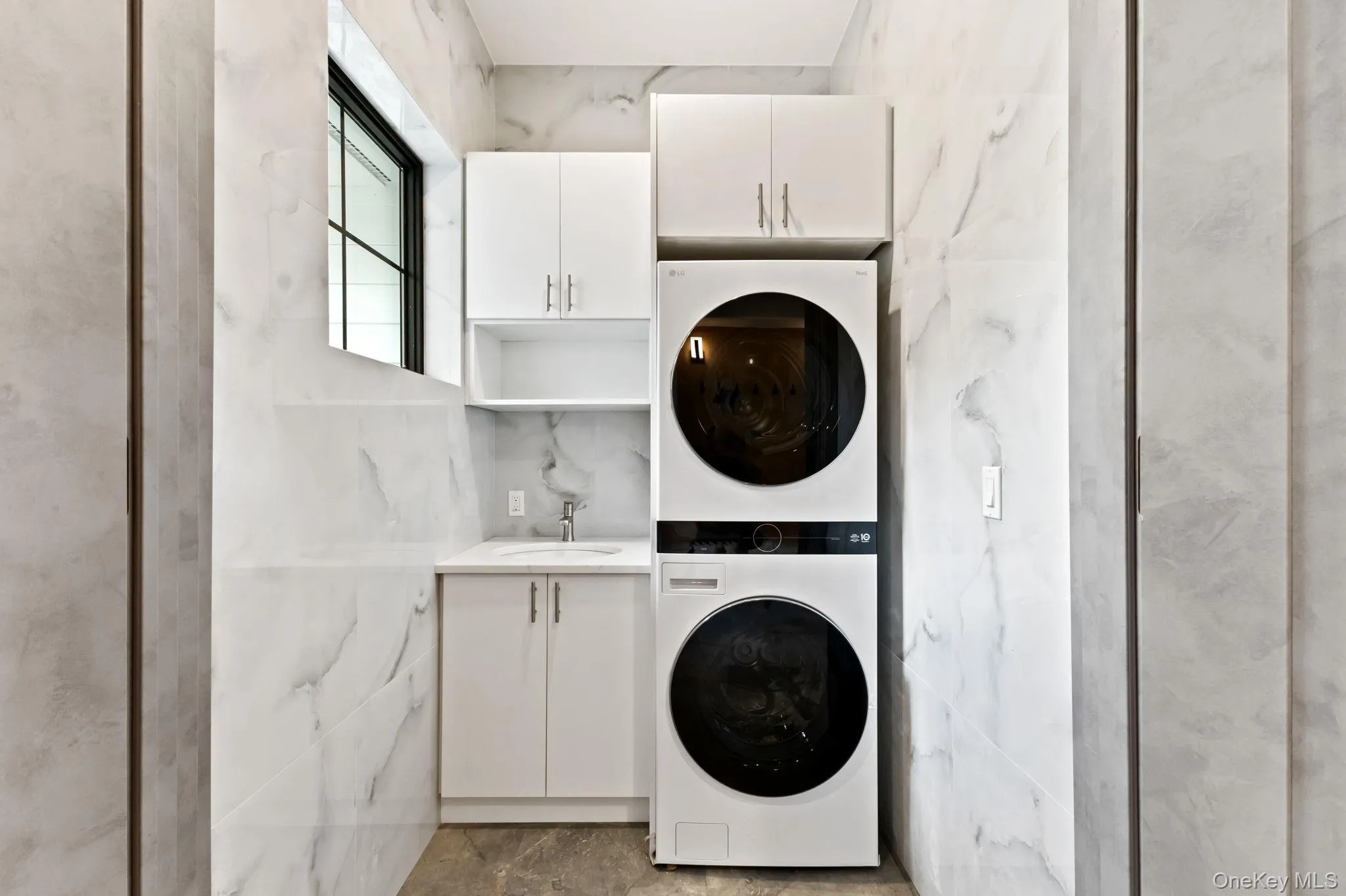 Laundry area Laundry area
