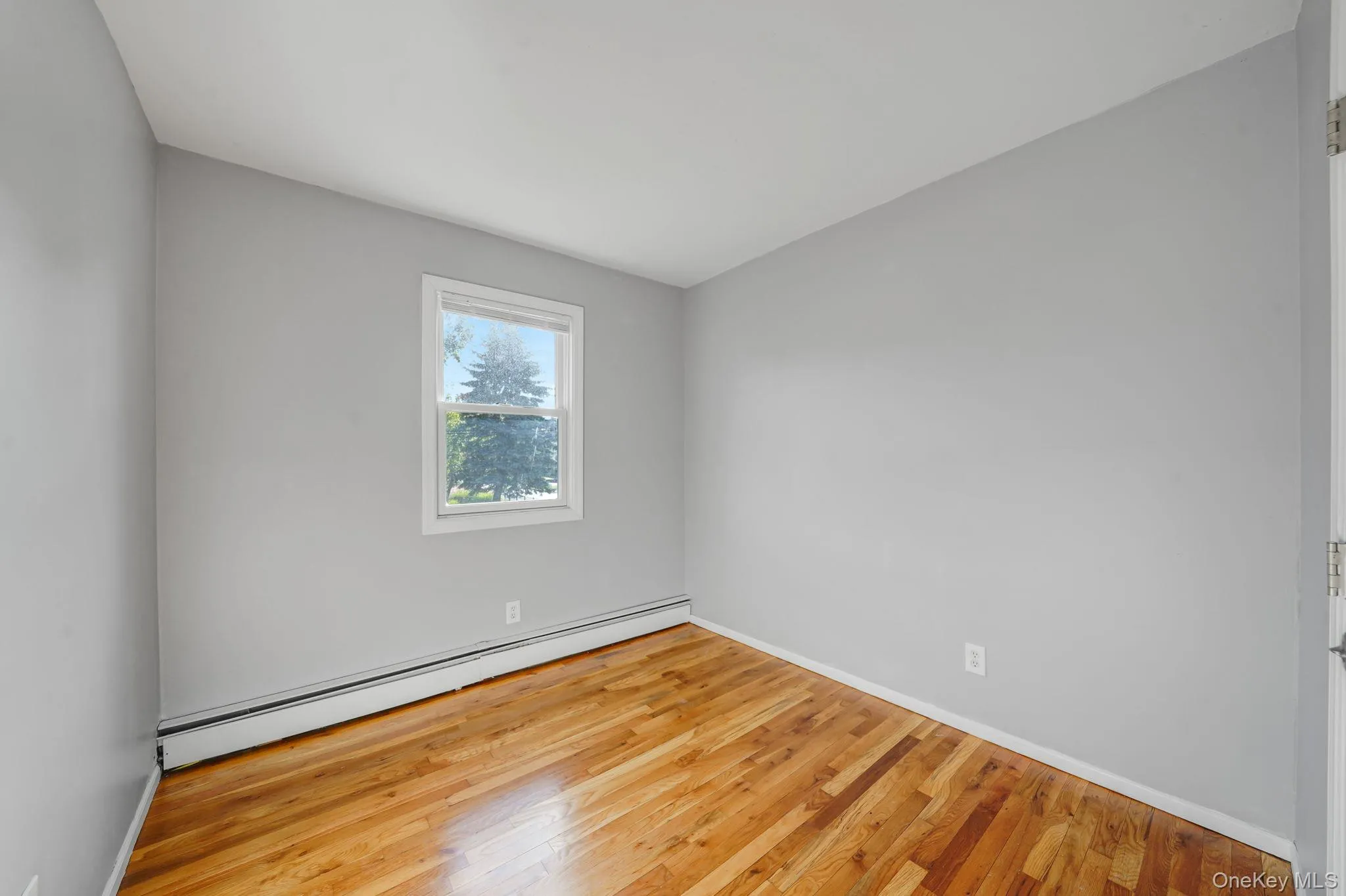 BR 1 with HW Floors BR 1 with HW Floors