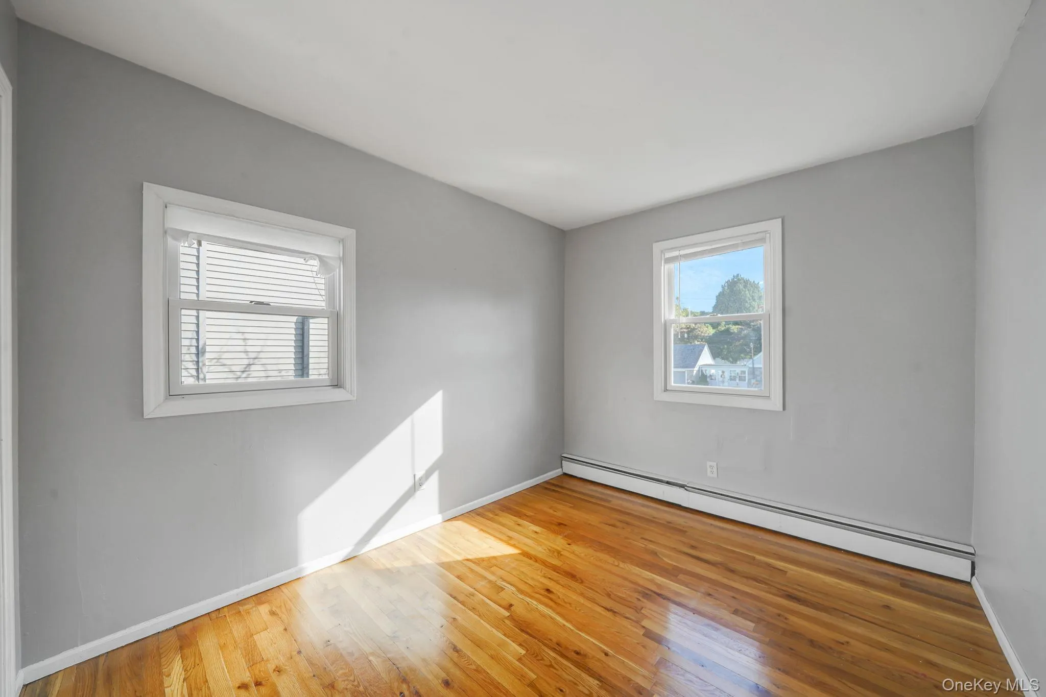 BR 2 with HW Floors BR 2 with HW Floors