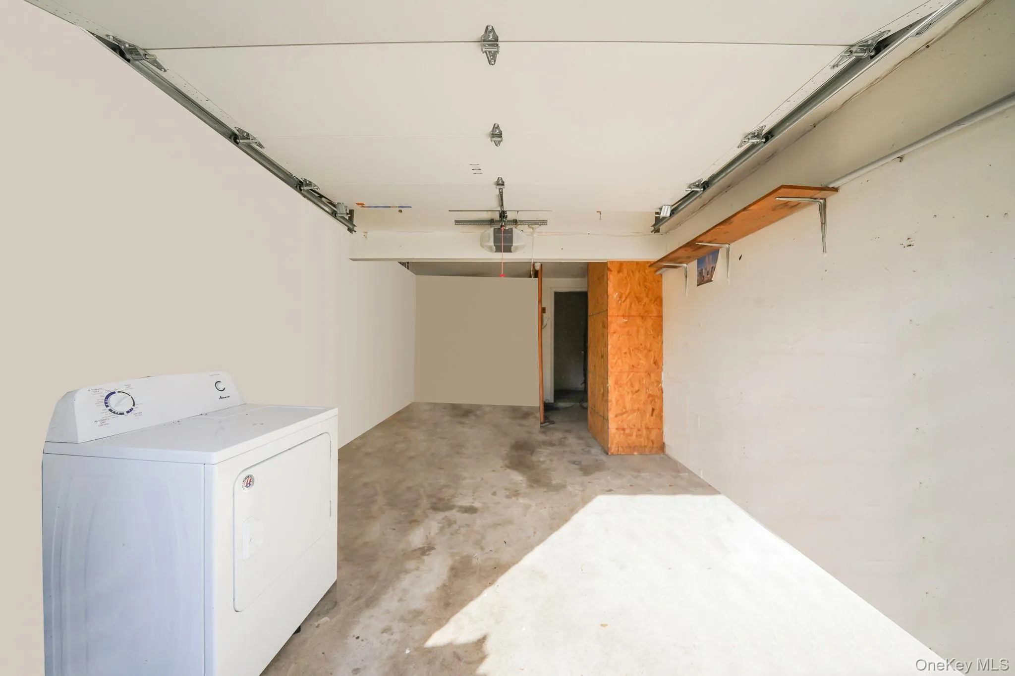 Garage for Storage/Dryer Garage for Storage/Dryer