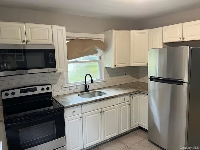 289 Jefferson, Brookhaven, NY, 3 Bedrooms Bedrooms, 7 Rooms Rooms,1 BathroomBathrooms,Residential Lease,Idx,Jefferson,0,921774 289 Jefferson, Brookhaven, NY, 3 Bedrooms Bedrooms, 7 Rooms Rooms,1 BathroomBathrooms,Residential Lease,Idx,Jefferson,0,921774