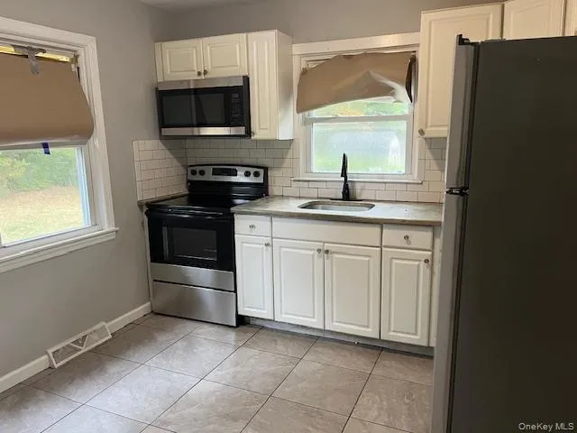289 Jefferson, Brookhaven, NY, 3 Bedrooms Bedrooms, 7 Rooms Rooms,1 BathroomBathrooms,Residential Lease,Idx,Jefferson,0,921774 289 Jefferson, Brookhaven, NY, 3 Bedrooms Bedrooms, 7 Rooms Rooms,1 BathroomBathrooms,Residential Lease,Idx,Jefferson,0,921774