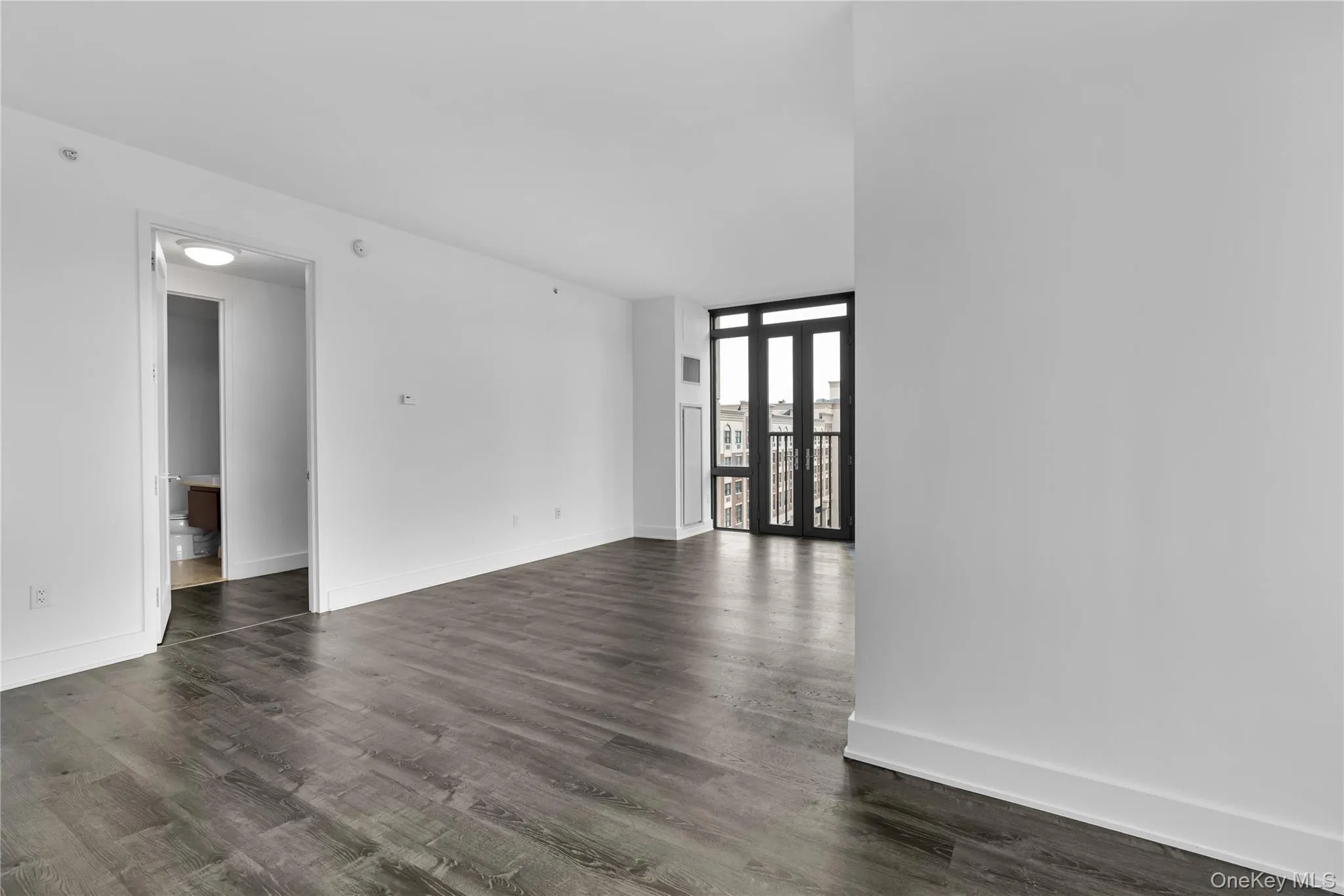 Before Virtually Staged Before Virtually Staged