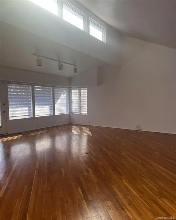 3 Artesian Way, Smithtown, NY, 3 Bedrooms Bedrooms, 6 Rooms Rooms,2 BathroomsBathrooms,Residential Lease,Idx,Artesian,0,921791 3 Artesian Way, Smithtown, NY, 3 Bedrooms Bedrooms, 6 Rooms Rooms,2 BathroomsBathrooms,Residential Lease,Idx,Artesian,0,921791