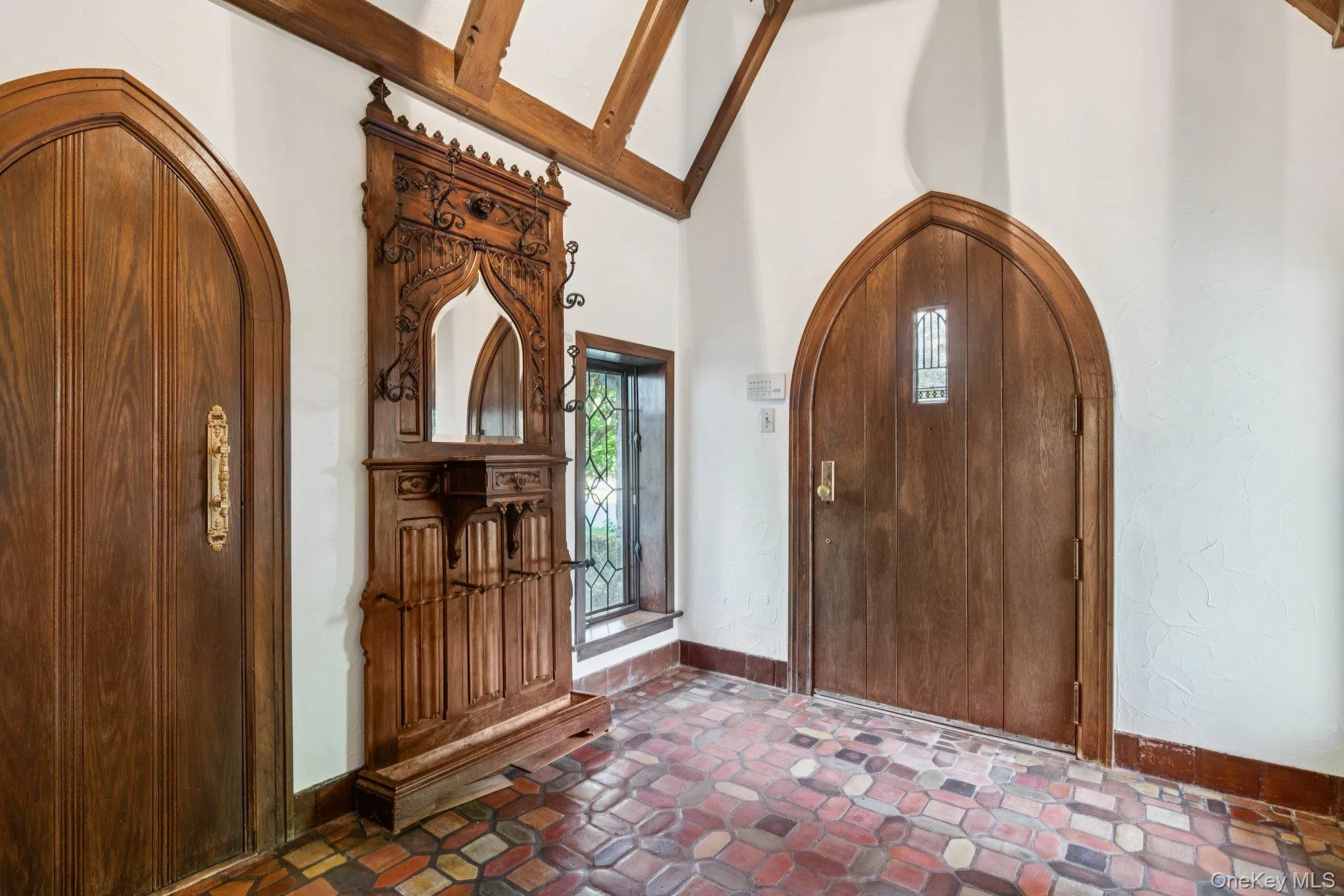 18 Heights Road, North Hempstead, NY, 5 Bedrooms Bedrooms, 16 Rooms Rooms,4 BathroomsBathrooms,Residential Lease,For Rent,Heights,0,921792 18 Heights Road, North Hempstead, NY, 5 Bedrooms Bedrooms, 16 Rooms Rooms,4 BathroomsBathrooms,Residential Lease,For Rent,Heights,0,921792