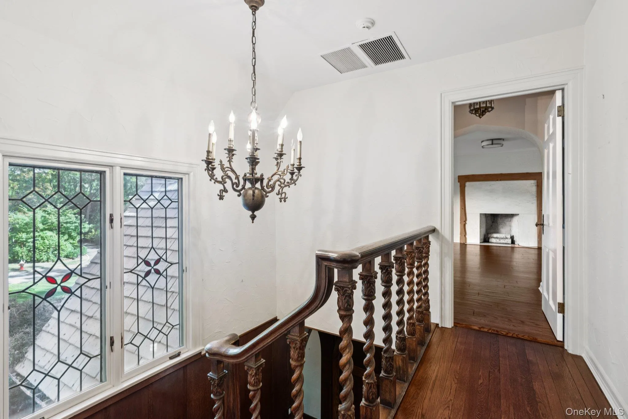 18 Heights Road, North Hempstead, NY, 5 Bedrooms Bedrooms, 16 Rooms Rooms,4 BathroomsBathrooms,Residential Lease,For Rent,Heights,0,921792 18 Heights Road, North Hempstead, NY, 5 Bedrooms Bedrooms, 16 Rooms Rooms,4 BathroomsBathrooms,Residential Lease,For Rent,Heights,0,921792