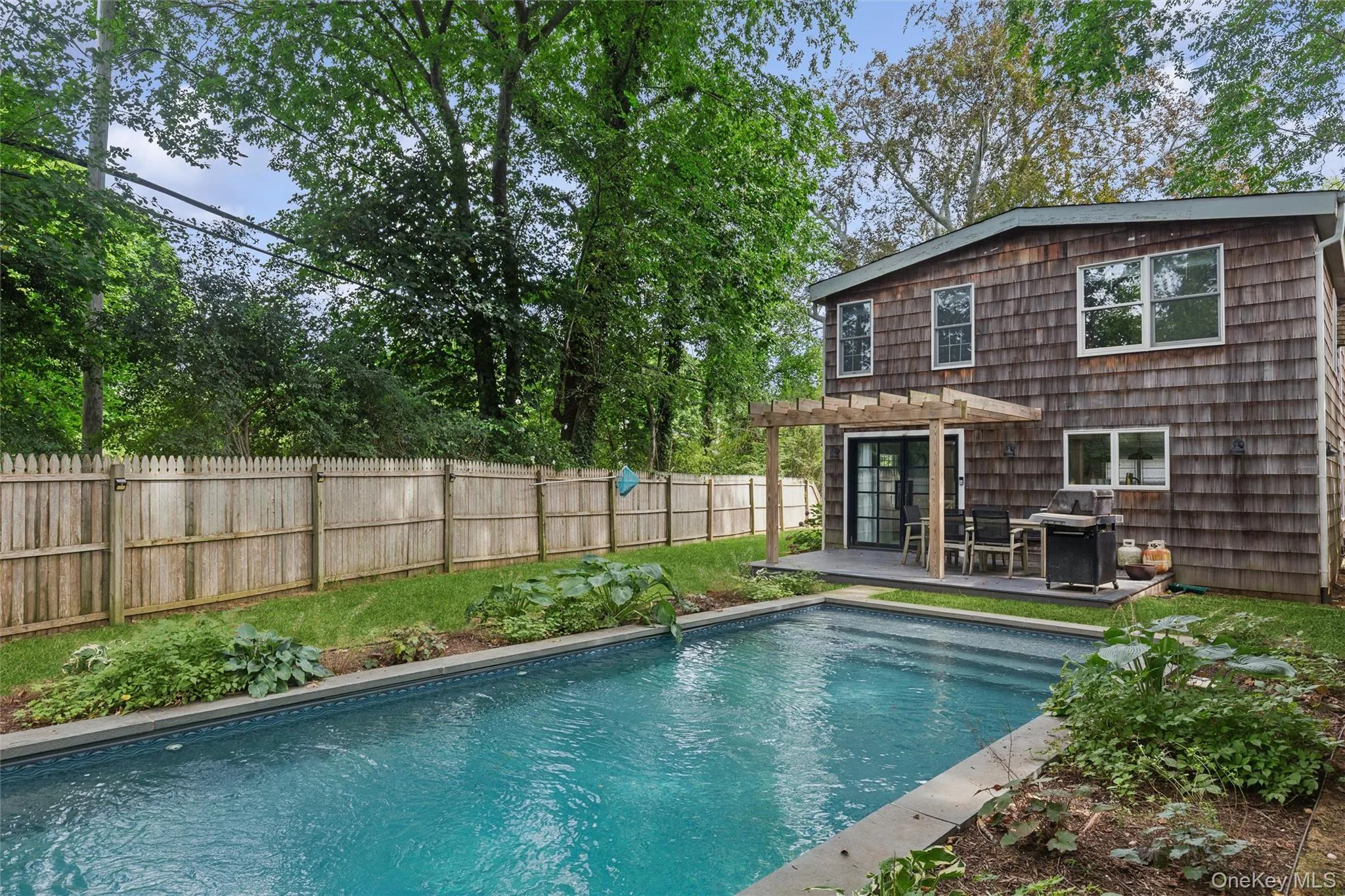 212 LUMBER LN, Southampton, NY, 3 Bedrooms Bedrooms, 5 Rooms Rooms,3 BathroomsBathrooms,Residential Lease,For Rent,LUMBER LN,0,921929 212 LUMBER LN, Southampton, NY, 3 Bedrooms Bedrooms, 5 Rooms Rooms,3 BathroomsBathrooms,Residential Lease,For Rent,LUMBER LN,0,921929