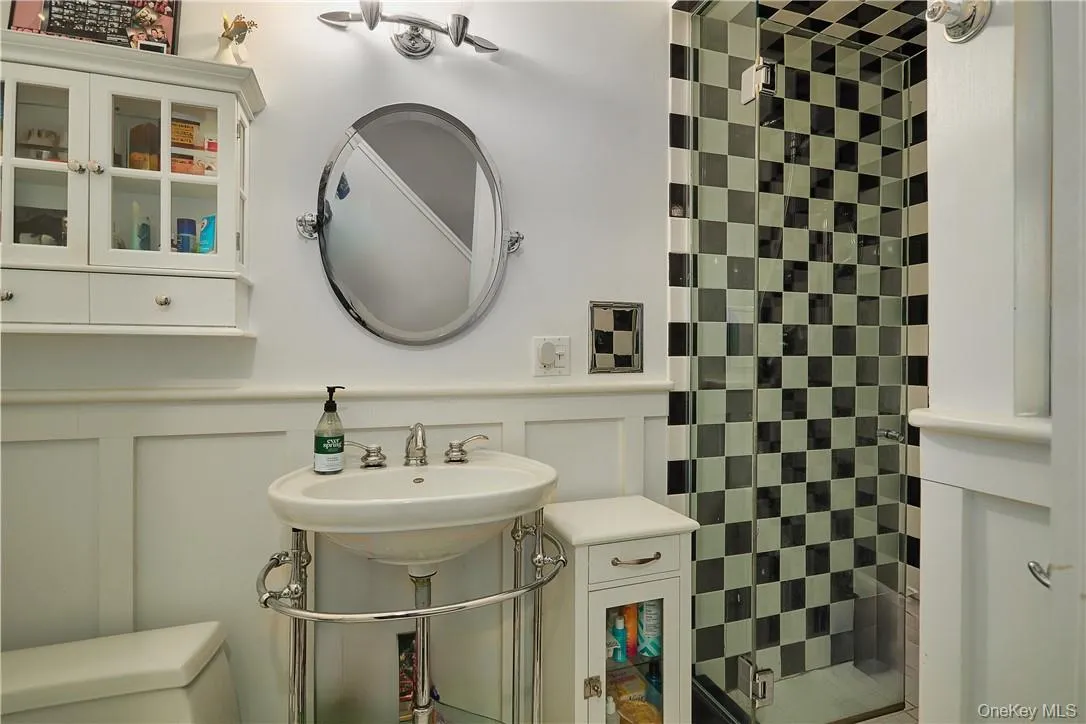 8 Old Park Road, Tuxedo, NY, 4 Bedrooms Bedrooms, 8 Rooms Rooms,3 BathroomsBathrooms,Residential,For Rent,Old Park,0,922072 8 Old Park Road, Tuxedo, NY, 4 Bedrooms Bedrooms, 8 Rooms Rooms,3 BathroomsBathrooms,Residential,For Rent,Old Park,0,922072