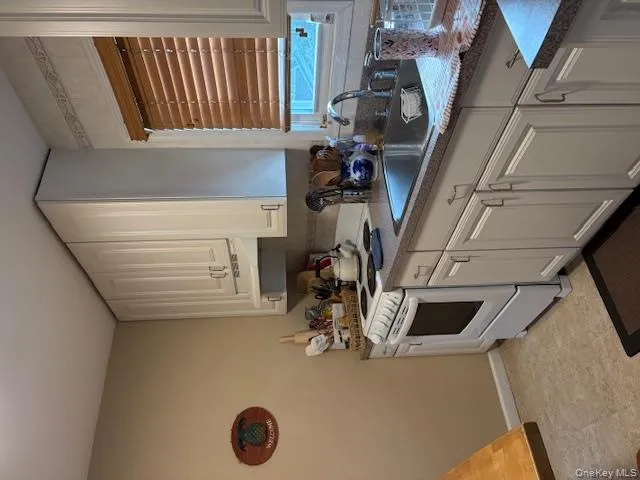 60 Monroe Street, Hempstead, NY, 1 Bedroom Bedrooms, 4 Rooms Rooms,1 BathroomBathrooms,Residential Lease,Idx,Monroe,0,922073 60 Monroe Street, Hempstead, NY, 1 Bedroom Bedrooms, 4 Rooms Rooms,1 BathroomBathrooms,Residential Lease,Idx,Monroe,0,922073