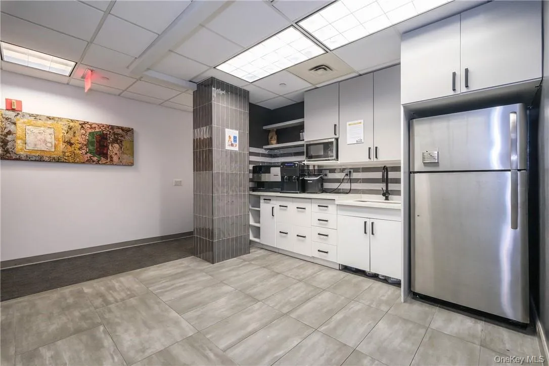 Coffee/Kitchen Area Coffee/Kitchen Area