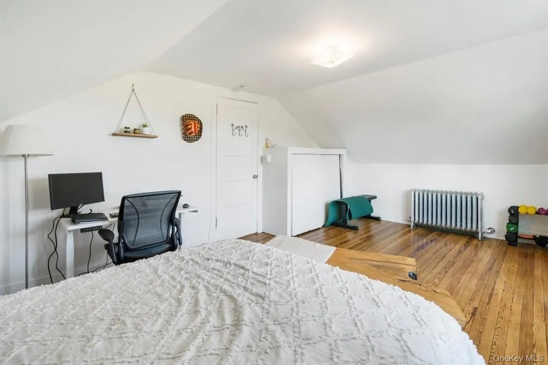 1 Bayview Avenue, New Rochelle, NY, 3 Bedrooms Bedrooms, 8 Rooms Rooms,2 BathroomsBathrooms,Residential Lease,Idx,Bayview,0,922402 1 Bayview Avenue, New Rochelle, NY, 3 Bedrooms Bedrooms, 8 Rooms Rooms,2 BathroomsBathrooms,Residential Lease,Idx,Bayview,0,922402