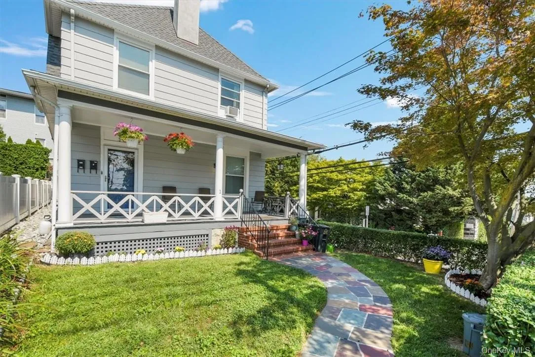 1 Bayview Avenue, New Rochelle, NY, 3 Bedrooms Bedrooms, 8 Rooms Rooms,2 BathroomsBathrooms,Residential Lease,Idx,Bayview,0,922402 1 Bayview Avenue, New Rochelle, NY, 3 Bedrooms Bedrooms, 8 Rooms Rooms,2 BathroomsBathrooms,Residential Lease,Idx,Bayview,0,922402