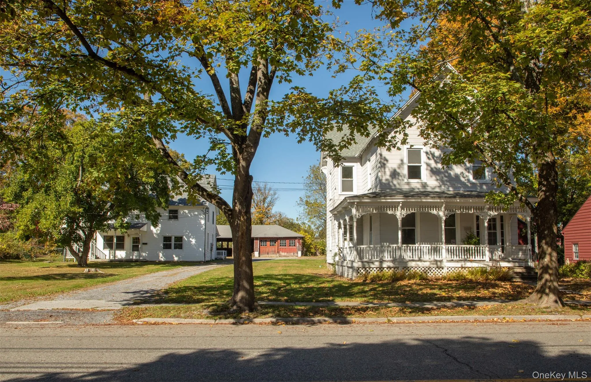 Victorian House & Carriage House Victorian House & Carriage House
