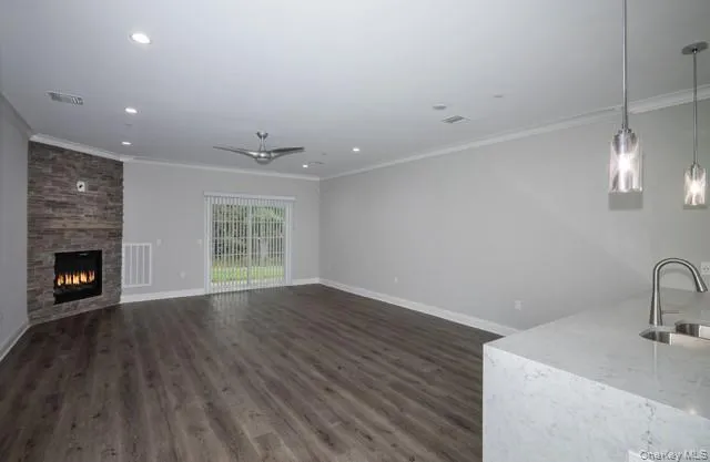 63 Sunlight Walk, Islip, NY, 2 Bedrooms Bedrooms, 5 Rooms Rooms,2 BathroomsBathrooms,Residential Lease,Idx,Sunlight,0,922717 63 Sunlight Walk, Islip, NY, 2 Bedrooms Bedrooms, 5 Rooms Rooms,2 BathroomsBathrooms,Residential Lease,Idx,Sunlight,0,922717