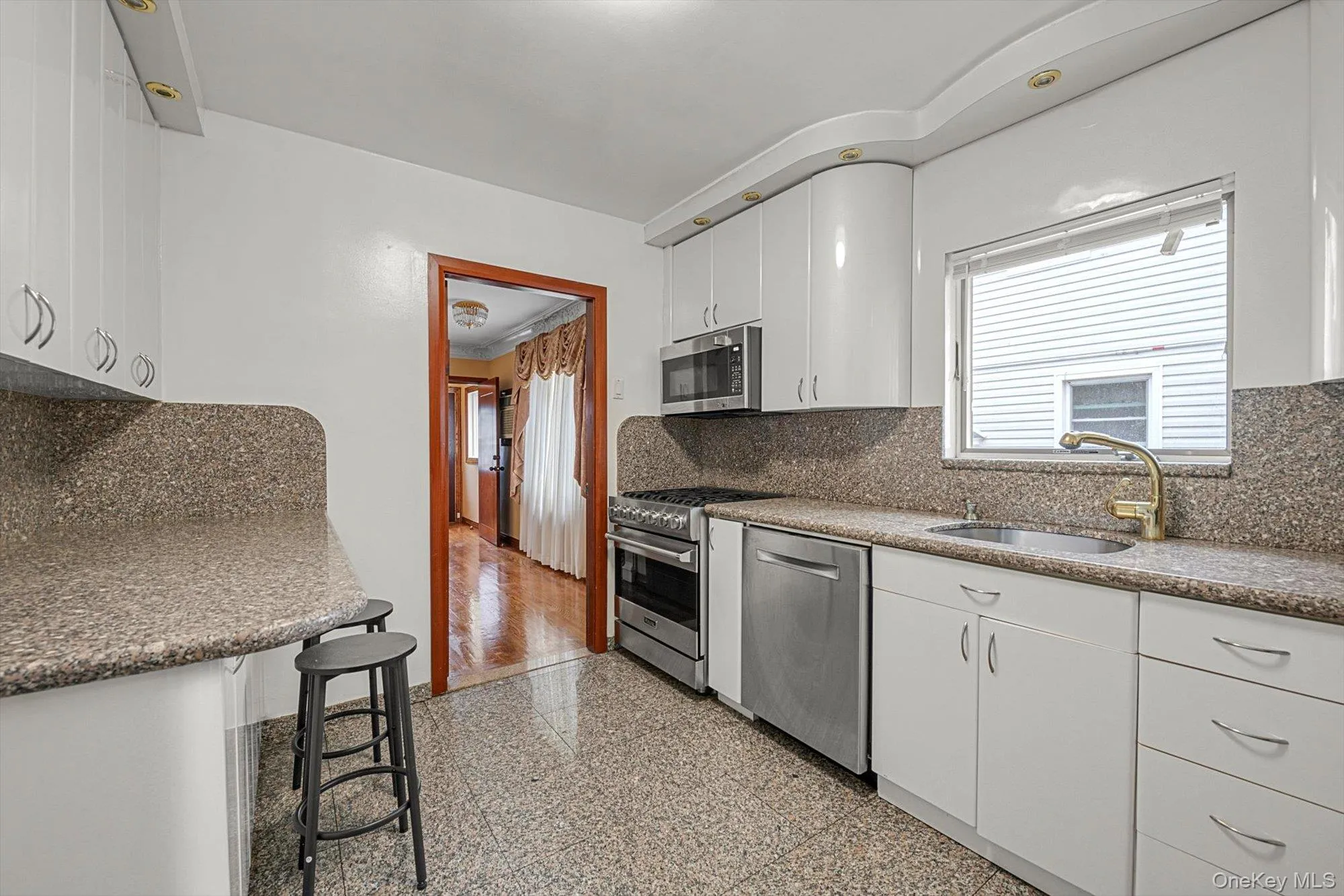 85-66 188th Street, New York, NY, 5 Bedrooms Bedrooms, 10 Rooms Rooms,3 BathroomsBathrooms,Residential Lease,Idx,188th,0,922915 85-66 188th Street, New York, NY, 5 Bedrooms Bedrooms, 10 Rooms Rooms,3 BathroomsBathrooms,Residential Lease,Idx,188th,0,922915